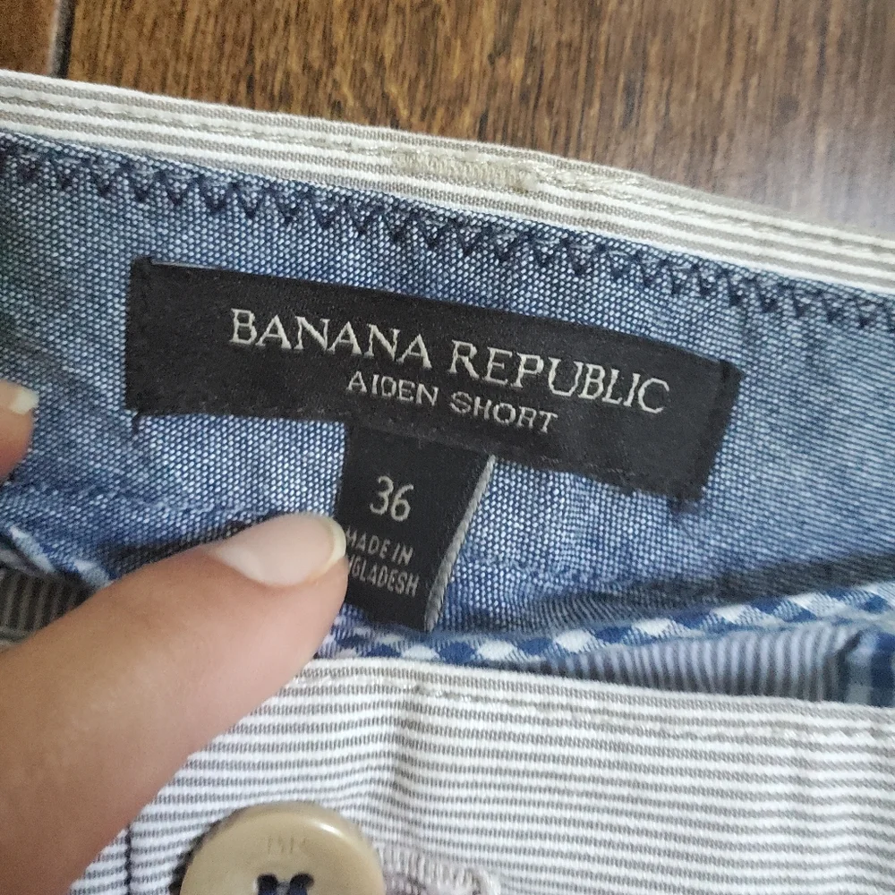 Banana republic men's shorts size 36